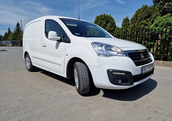 Peugeot Partner cena 49200 przebieg: 47800, rok produkcji 2018 z Kozienice małe 56